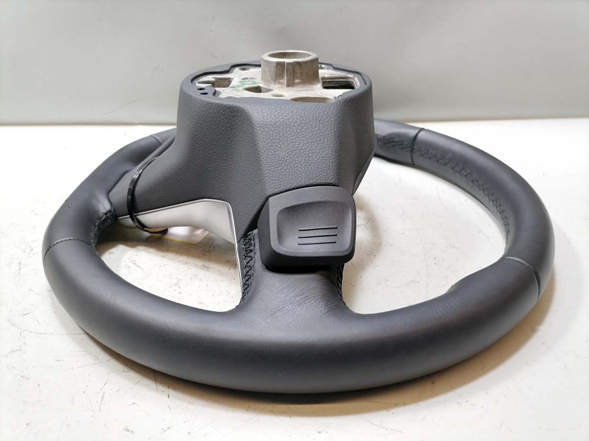 VW Passat B9 original Lederlenkrad mit Multifunktion Bj.2024